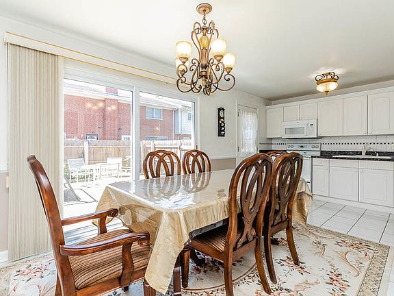 5th image of 7803 N Nordica Ave