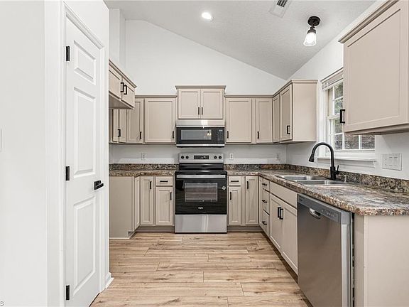 2nd image of 111 W Butler Ave