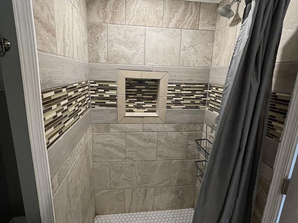 1st image of 337 W 32nd St #8
