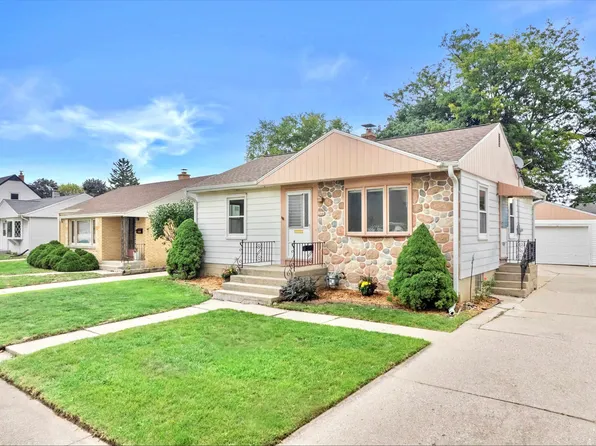 2046 S 87th St, West Allis, WI 53227