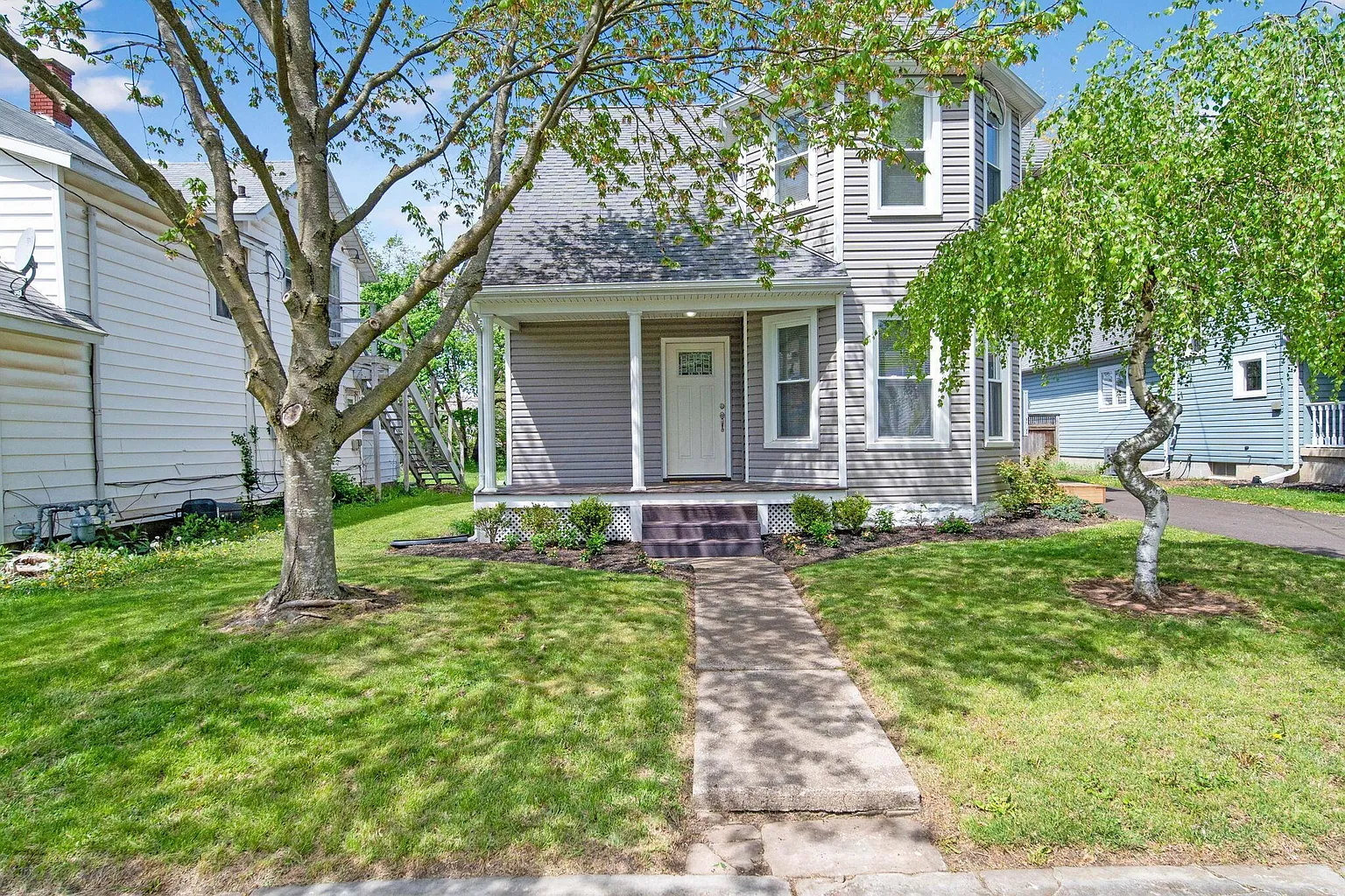 314 Willow St photo 1