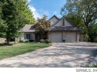 7 Oak Leaf Cir, Collinsville, IL