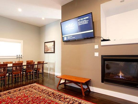 4th image of 557 Divisadero St