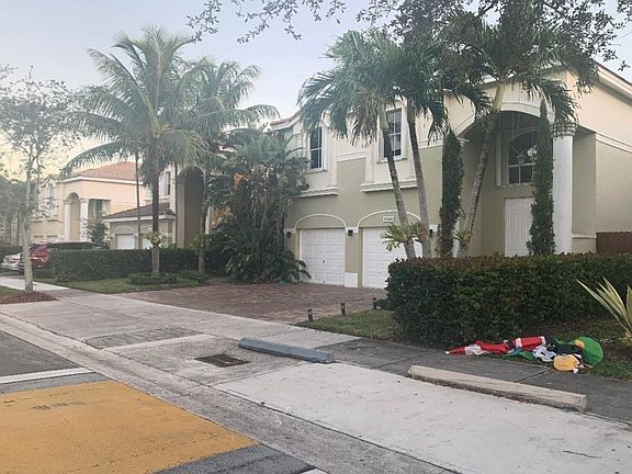 2nd image of 11344 NW 46th Ln