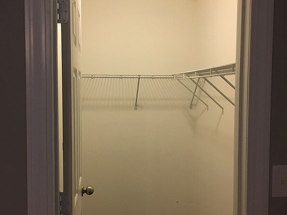 5th image of 621-623 New York St #621