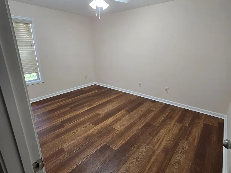 187 Thorncrest Ct — Photo 16