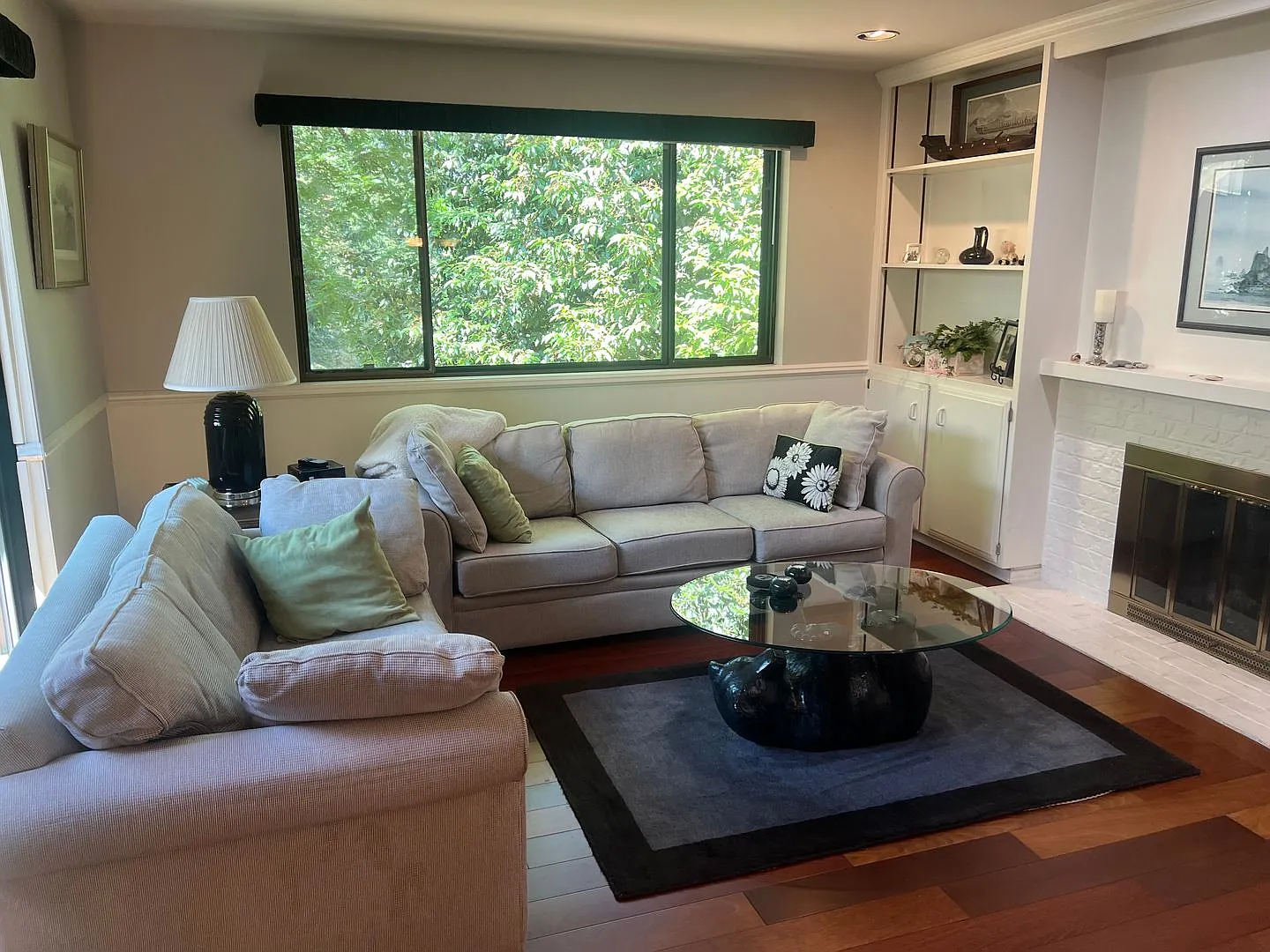 6bd/3ba Bellevue Home — Photo 4