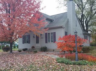 8615 12th Pl, Kenosha, WI 53144