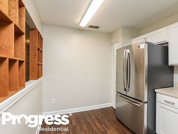 5th image of 3859 Villa Rose Ln