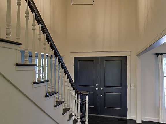 2-Story Double Door Entry