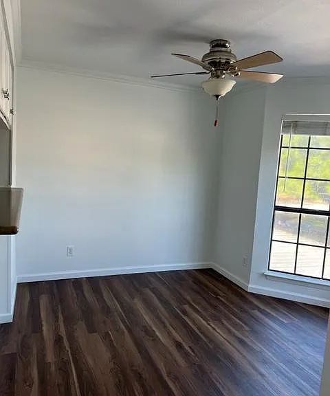 1510 W North Loop Blvd #421 — Photo 7