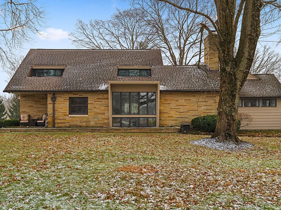 1st image of 1165 Highland Dr