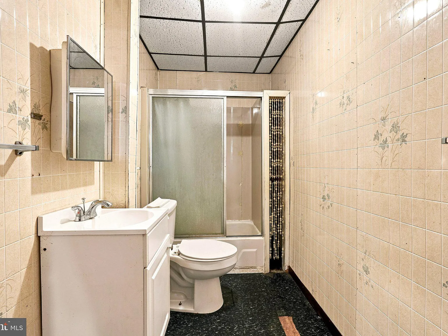 2 bed, 1.5 bath, 2000 sqft, $2,500 — Photo 4