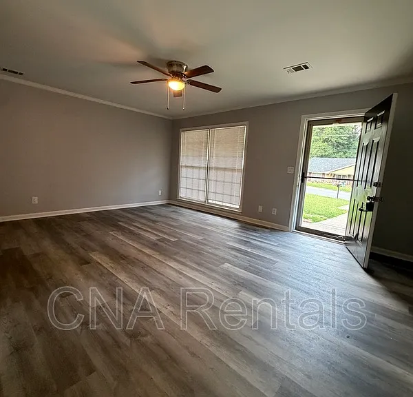 272 Kimberly Way SW — Photo 3