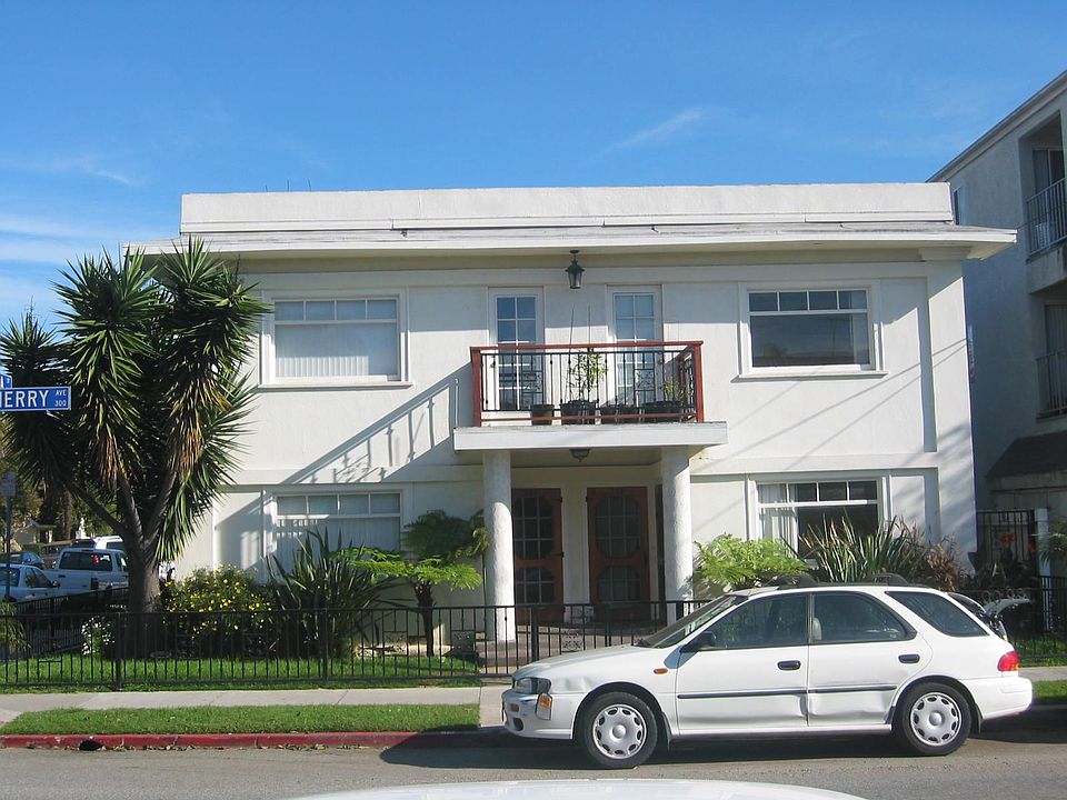 1st image of 322 Cherry Ave