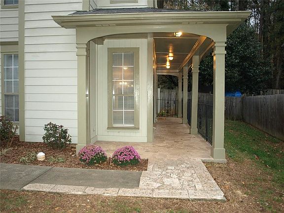 2nd image of 1290 Hampton Hill Ct
