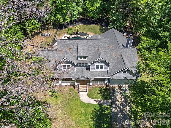 3rd image of 10200 Kerns Rd