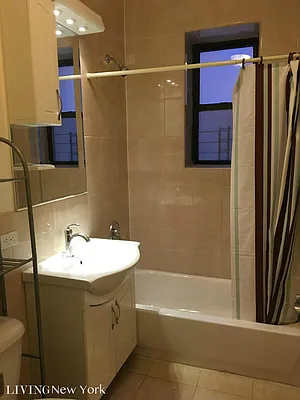 Rented by Living New York | media 11