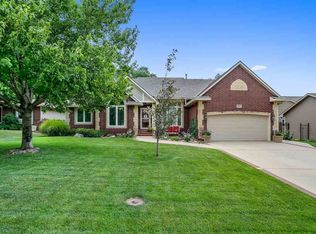 1352 N Broadmoor St, Derby, KS 67037