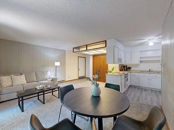 4th image of 2604 4th Ave NE APT 1