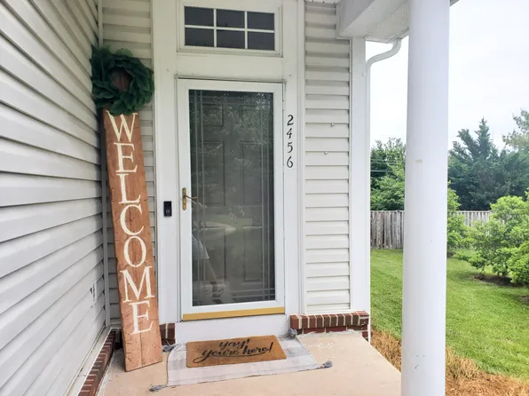 2456 Leyland Ridge Rd, Herndon, VA 20171