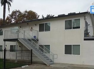 210 W Ivy St APT E, Hanford, CA 93230