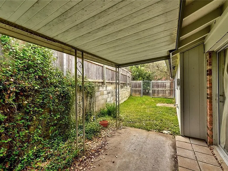 3404 S Oak Dr #A — Photo 7