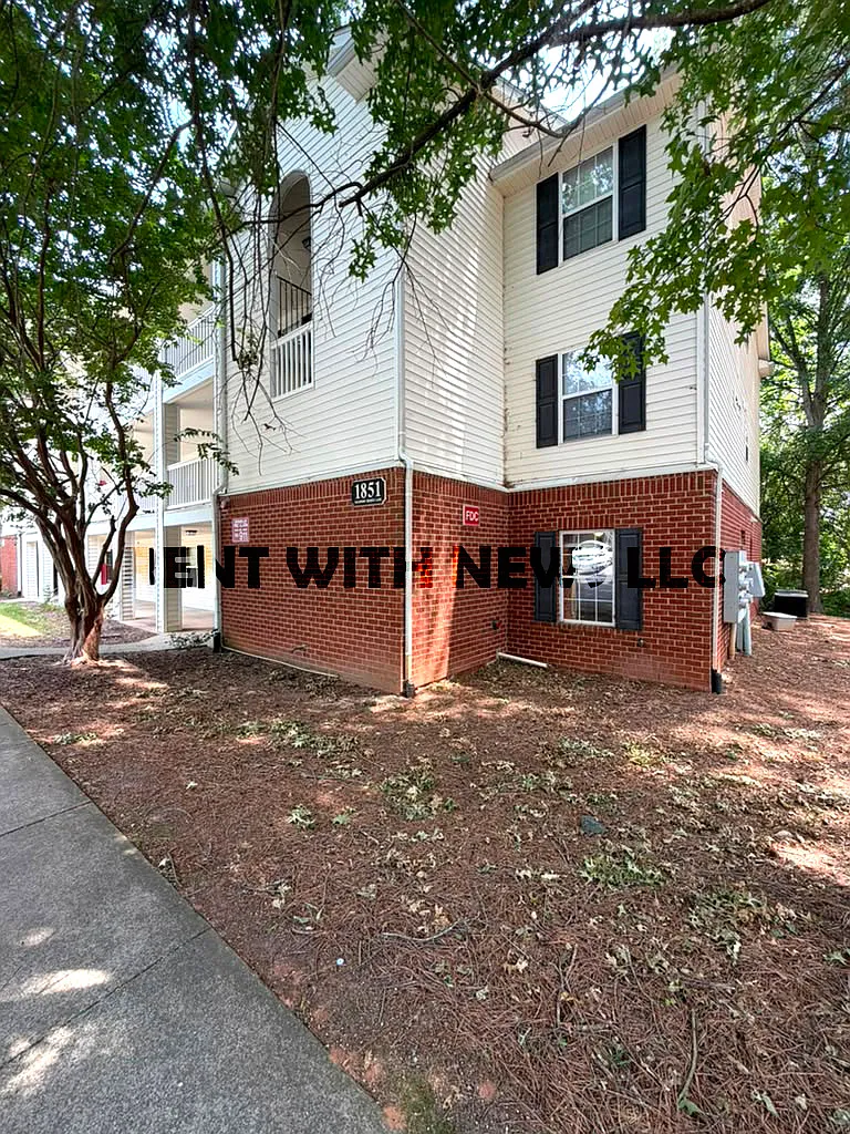2 bed, 935 sqft, $1,250 — Photo 1
