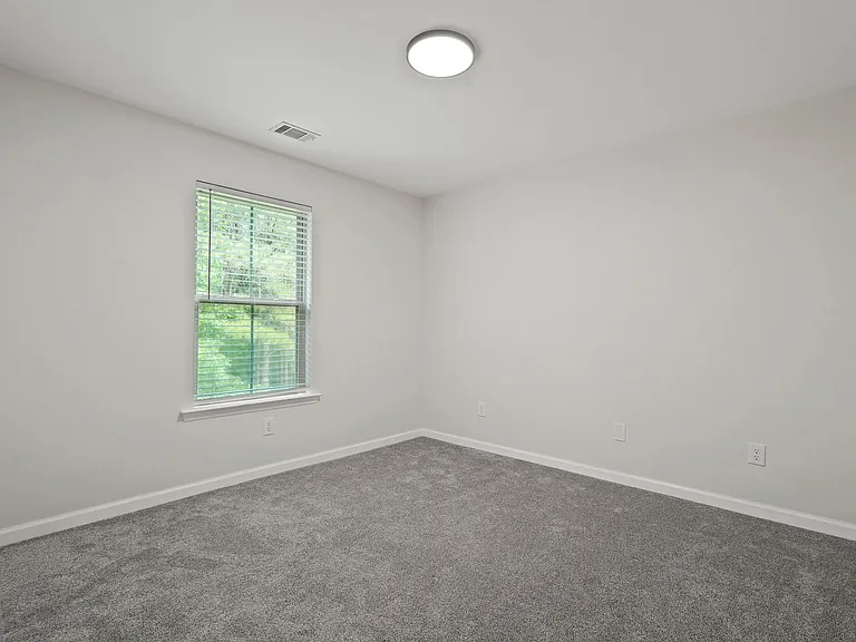 168 Green Paddock Cir — Photo 43
