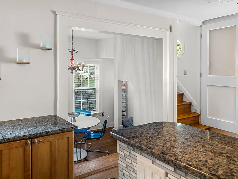 1015 Avondale Rd — Photo 20