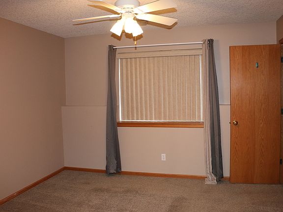 5th image of 3470 Parkwild Dr APT 3