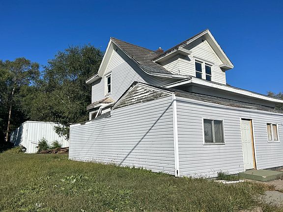 3rd image of 3724 N 30th St