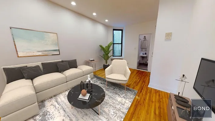 Rented by Bond New York | media 7