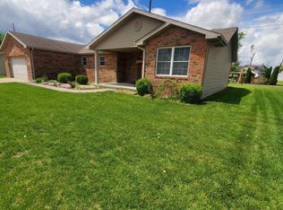 104 Stevens Dr, Seymour, IN 47274
