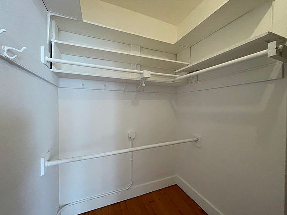 5th image of 1270 Pine St APT 2
