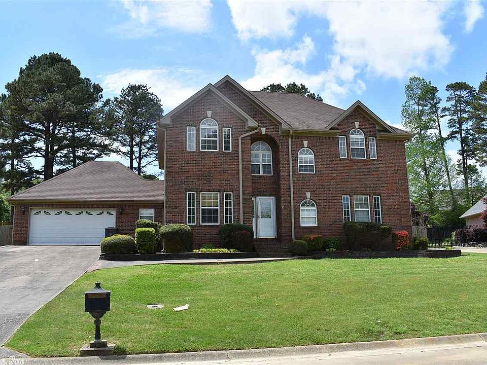 1st image of 703 River Oaks Blvd