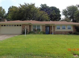 1544 Red Bud Ln, McAlester, OK 74501