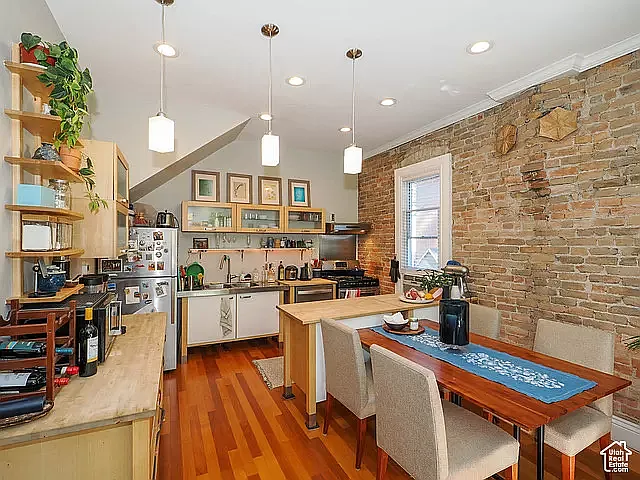 319 N Almond St #A — Photo 9