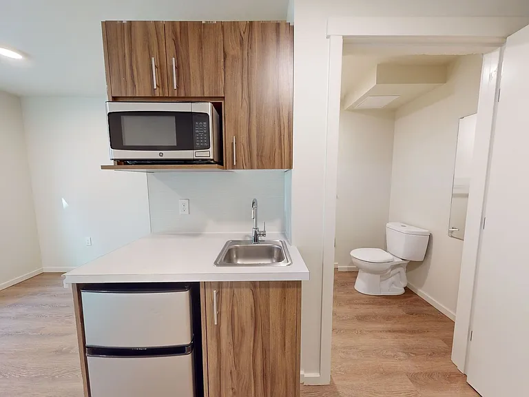 Plaza Apartments — Photo 118