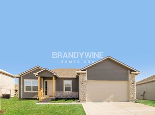 1002 Woodland Dr, Belton, MO 64012