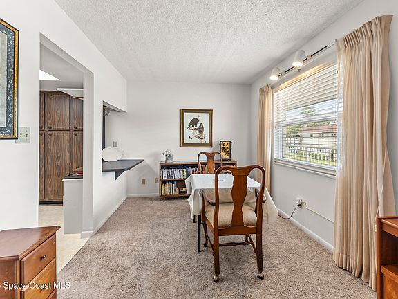 5th image of 200 Cape Shores Cir #6-G