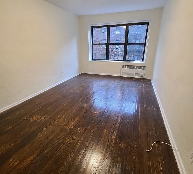 1st image of 340 E 49th St #4AD