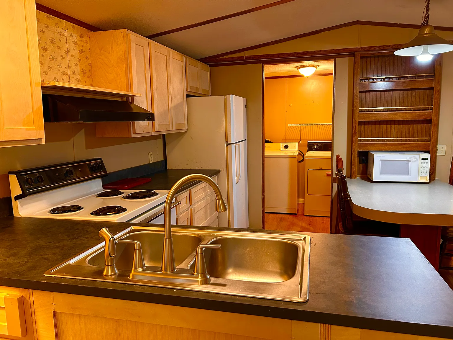 2 bed, 980 sqft, $1,175 — Photo 2