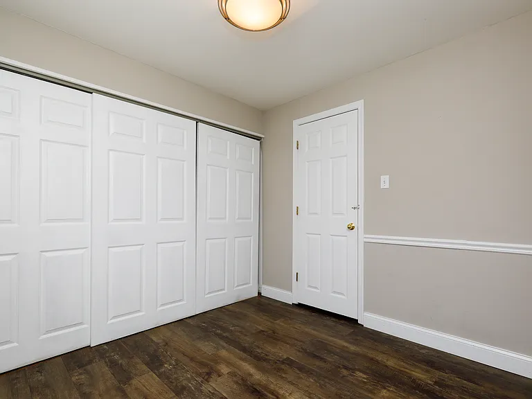 10306 Fleming Ave — Photo 22