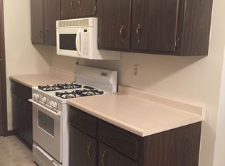 17640 Rosewood Dr APT 2B, Lansing, IL 60438