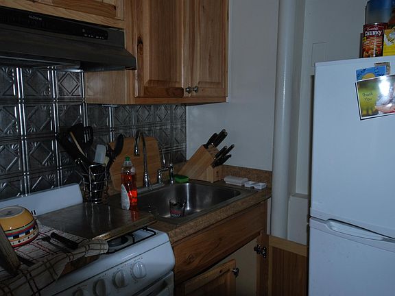 5th image of 240 Main St APT 11