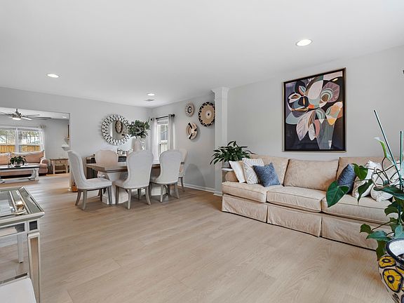 2nd image of 333 Summer Bend Rd