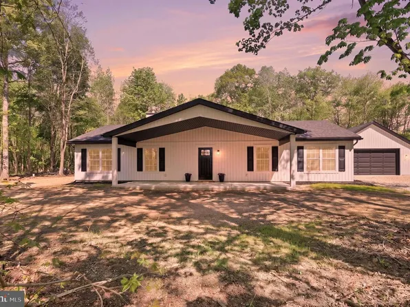 1832 Fox Hunters Rd, Harrington, DE 19952