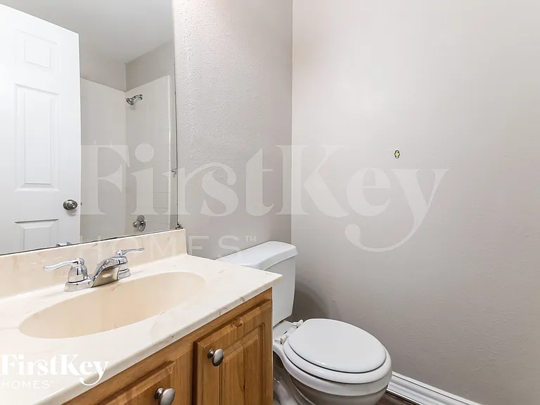 1607 Coleman St — Photo 17