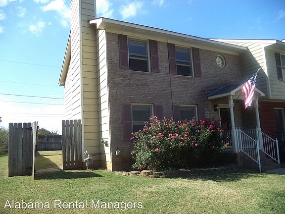 3rd image of 4805 Cheshire Cir